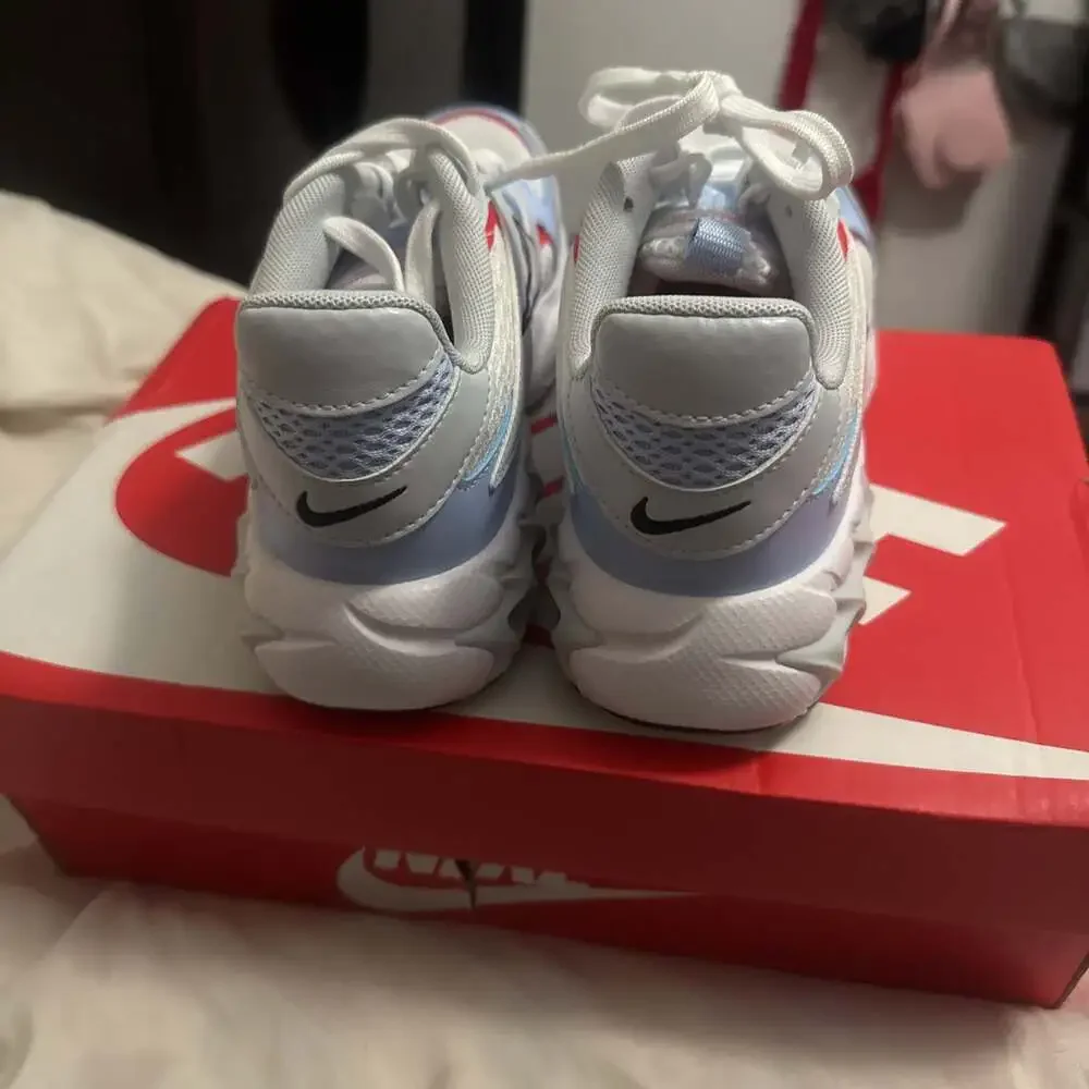 Nike Women's Zoom Air Fire White Royal Tint Pure Platinum DN1392-101 7w or 5.5me